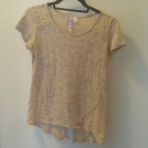Francesca's - Alya crochet tee